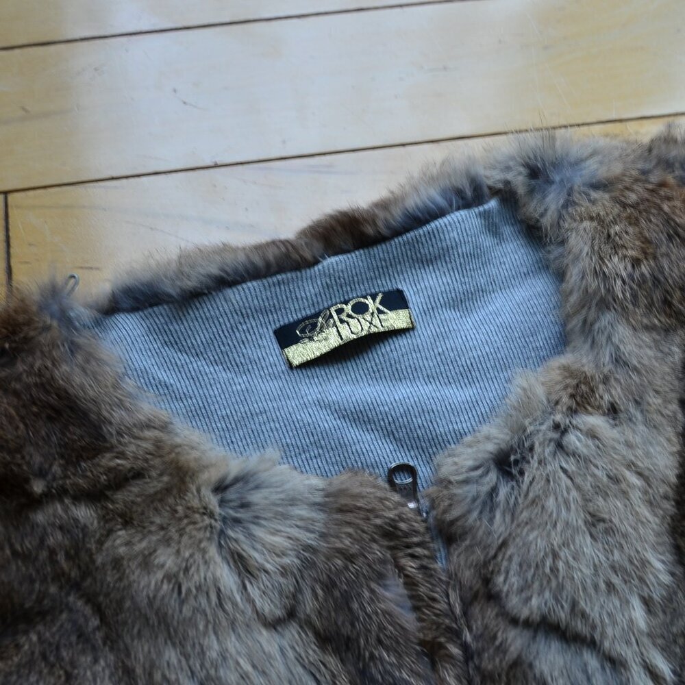 LaRok Luxe Rabbit Fur Sweater Vest Fits S / M - Picture 3 of 16
